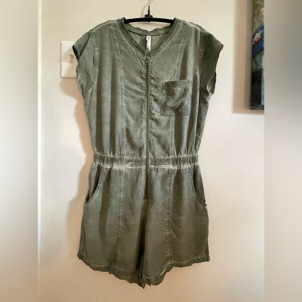 RVCA, Jumpsuit, M, Distressed Olive